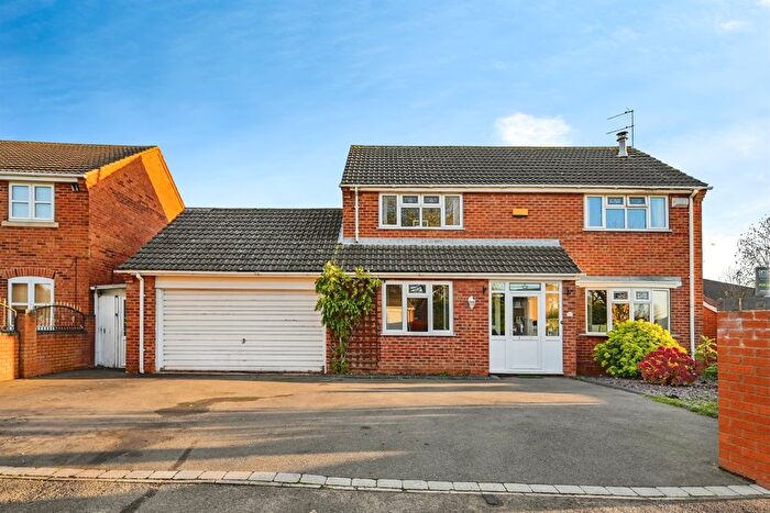 4 Bedroom Detached House For Sale In Medina Close, Alvaston, Derby, DE24