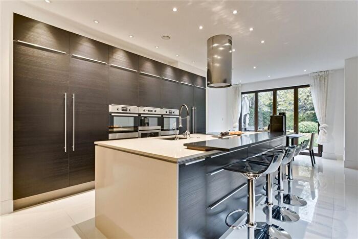 5 Bedroom Semi-Detached House To Rent In Warren Close, Esher, Surrey, KT10