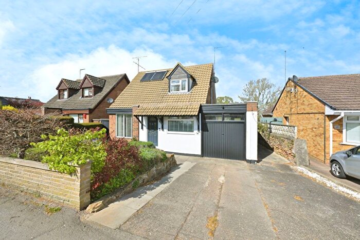 4 Bedroom Detached House For Sale In High Street, Hardingstone, Northampton, Northamptonshire, NN4