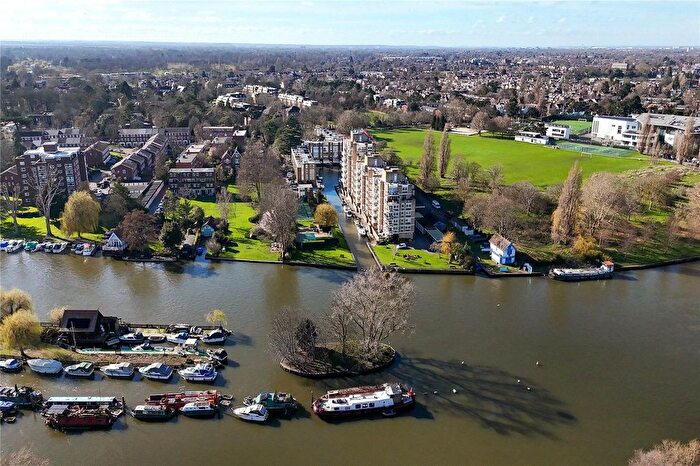 1 Bedroom Flat To Rent In Marina Place, Hampton Wick, KT1