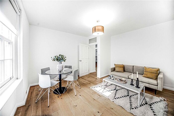 2 Bedroom Flat To Rent In Ossington Buildings, Marylebone, London, W1U