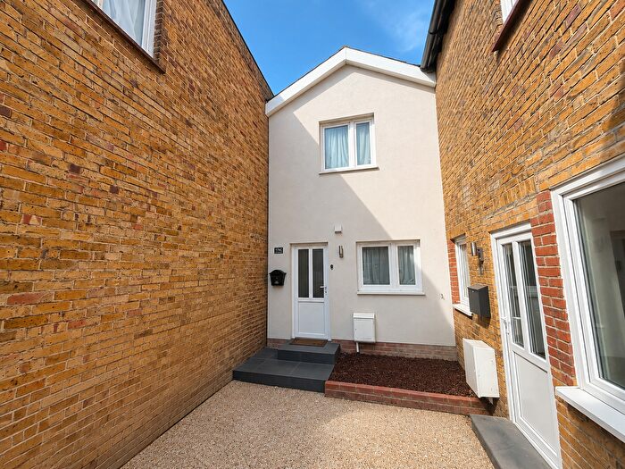 2 Bedroom Property To Rent In Canterbury Road, Margate, CT9