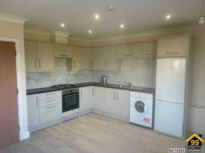 2 Bedroom Flat To Rent In Clarendon Court, Morden, Surrey, SM4