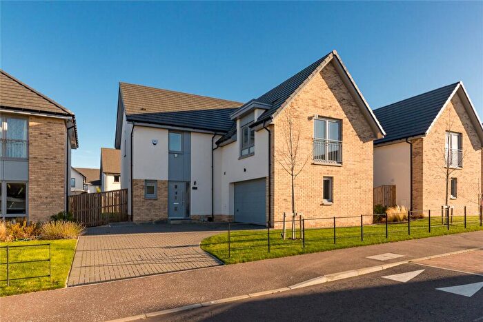 5 Bedroom Detached House For Sale In Meadowsweet Drive, Edinburgh, Midlothian, EH4