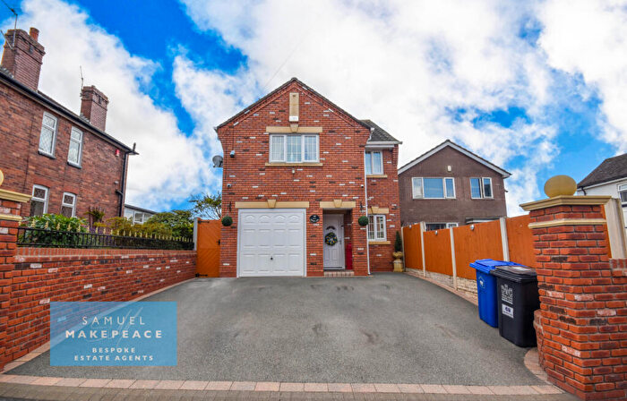 4 Bedroom Detached House For Sale In Ravens Lane, Bignall End, Stoke-on-Trent, ST7