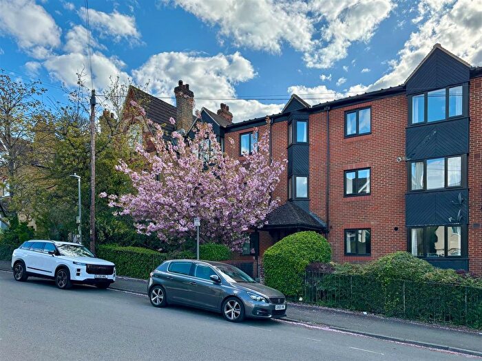 1 Bedroom Flat To Rent In Granville Road, Sevenoaks, TN13