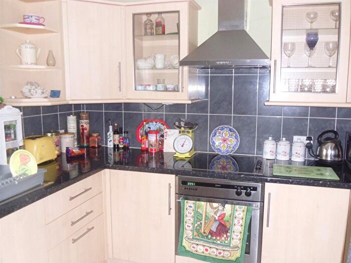 Studio To Rent In Archer Road, Stevenage, SG1