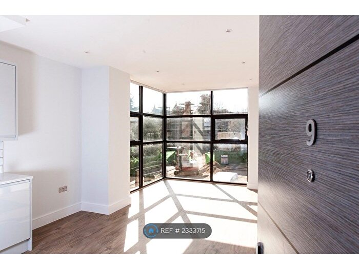 1 Bedroom Flat To Rent In Wardour Place, Slough, SL1