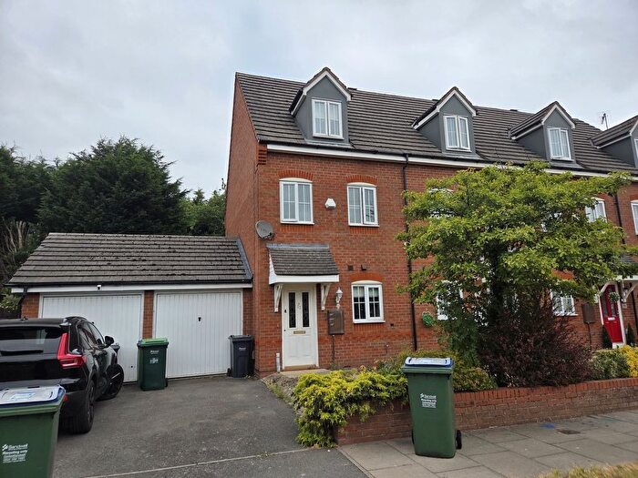 3 Bedroom Terraced House For Sale In Brindle Road, Walsall, WS5