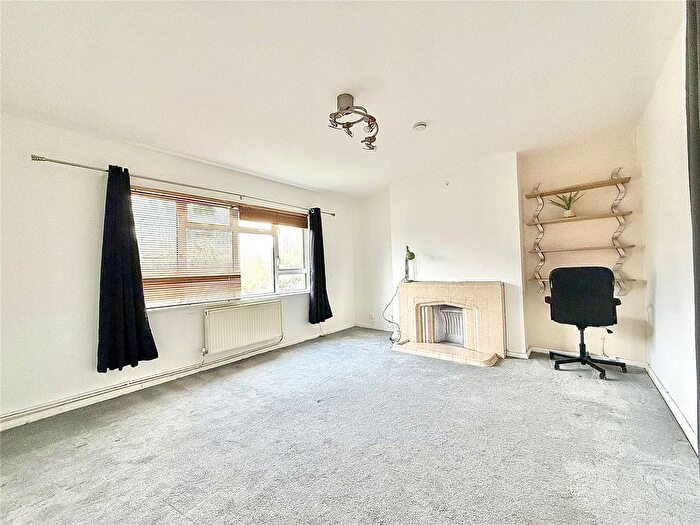 2 Bedroom Flat To Rent In Greystoke Gardens, Ealing, London, W5