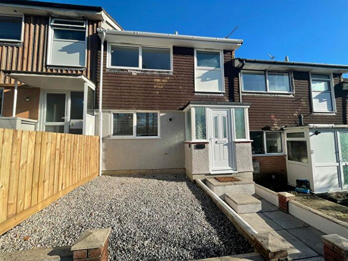 3 Bedroom Terraced House For Sale In Tamerton Foliot, Plymouth, PL5
