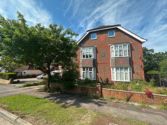 1 Bedroom Flat To Rent In Summerhill Road, Waterlooville, PO8