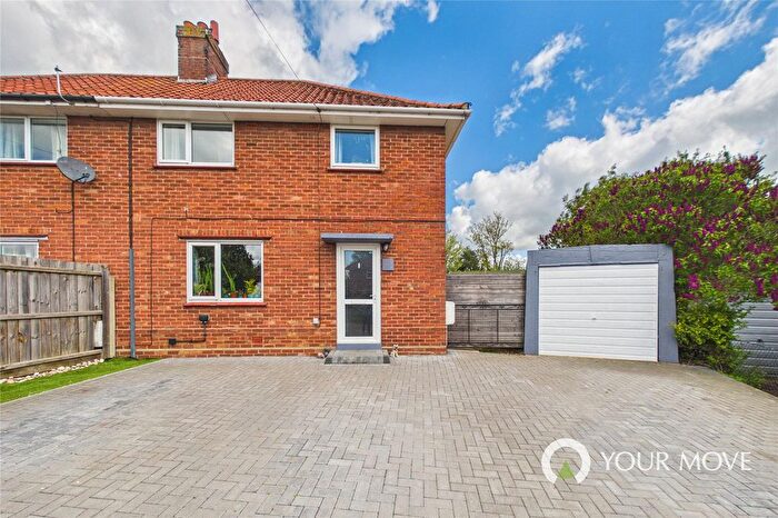 3 Bedroom Semi-detached House For Sale In Pleasant Place, Beccles, Suffolk, NR34