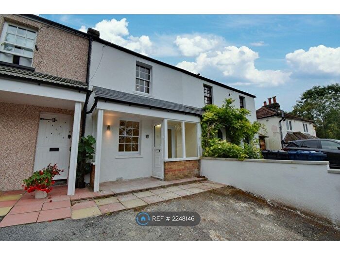 3 Bedroom Terraced House To Rent In Herberts Cottage, Northolt, UB5