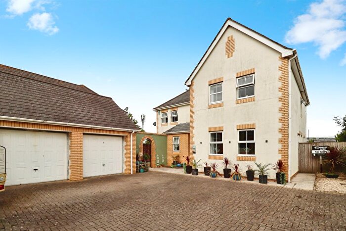 4 Bedroom Detached House For Sale In Cwrt St. Cyres, Penarth, CF64