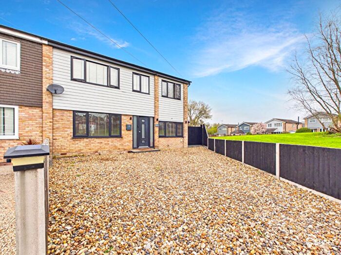 5 Bedroom Semi-Detached House For Sale In Dockfield Avenue, Dovercourt, Harwich, CO12