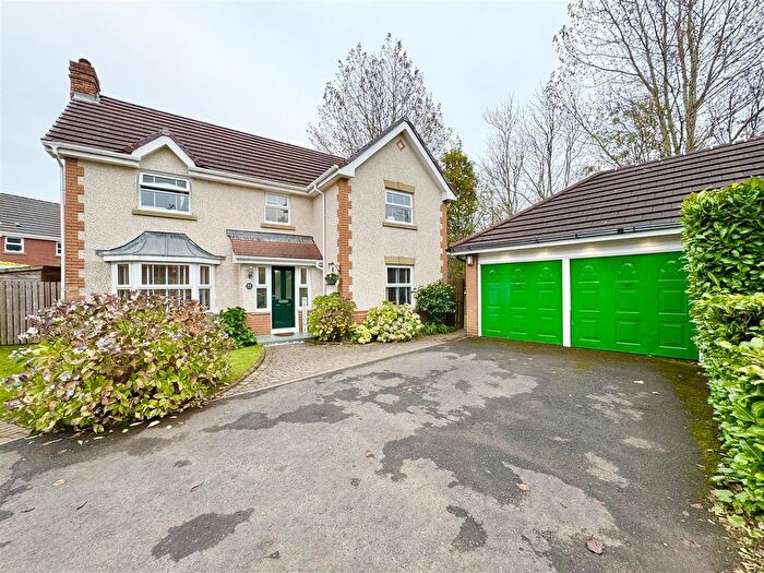 5 Bedroom Detached House For Sale In Threave Place, Newton Mearns, Glasgow, G77
