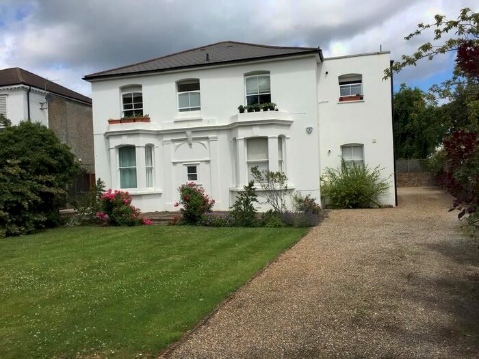 1 Bedroom Flat To Rent In Thornton Hill, London, SW19