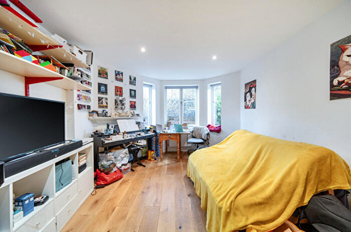 1 Bedroom Apartment To Rent In West End Lane, West Hampstead, London, NW6