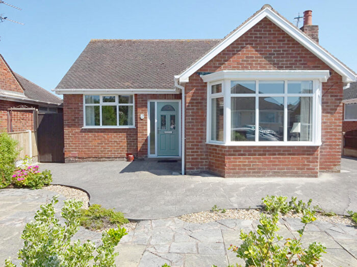 2 Bedroom Detached Bungalow For Sale In Boston Avenue, Blackpool, FY2