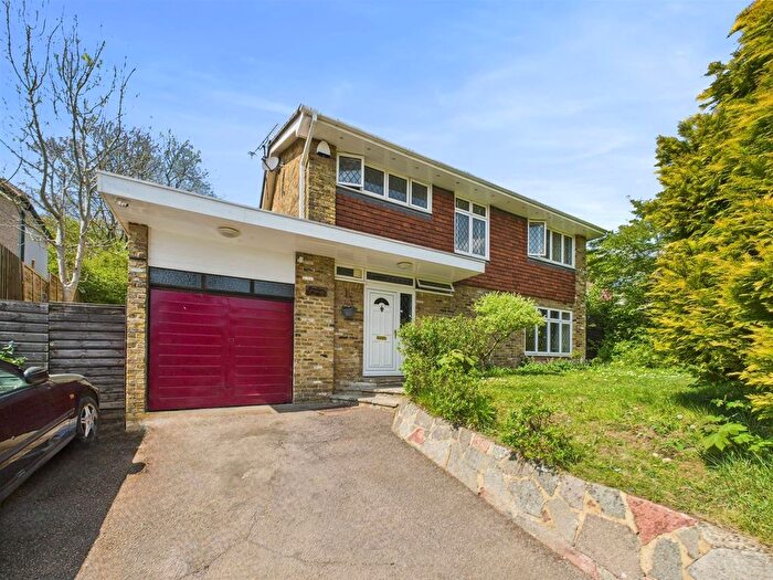 3 Bedroom Detached House For Sale In Church Lane Avenue, Coulsdon, CR5