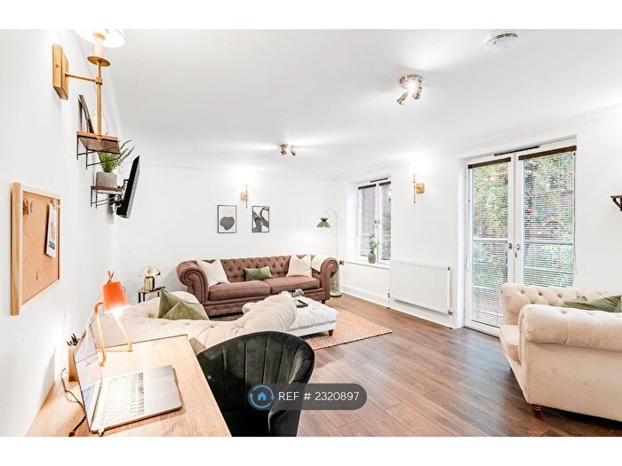 2 Bedroom Flat To Rent In St Georges Street, Norwich, NR3