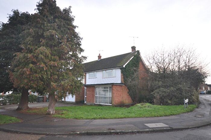 4 Bedroom End Of Terrace House For Sale In Millfields, Writtle, CM1