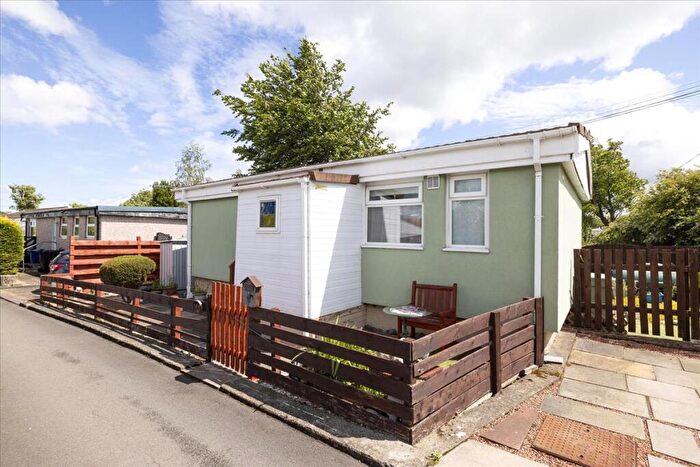 2 Bedroom Park Home For Sale In Pentland Park, Loanhead, EH20
