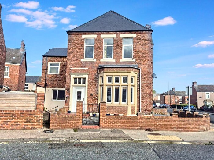 4 Bedroom Detached House For Sale In Surrey Street, Jarrow, Tyne And Wear, NE32