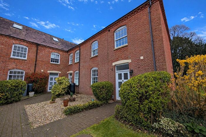 3 Bedroom Property To Rent In Strensham Court Mews, Strensham, Worcester, WR8