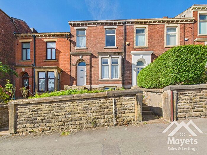 3 Bedroom Terraced House To Rent In Shear Brow, Blackburn. Lancs., BB1