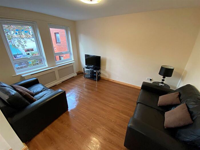 3 Bedroom Property To Rent In Silver Jubilee Walk, Northern Quarter, Manchester, M4