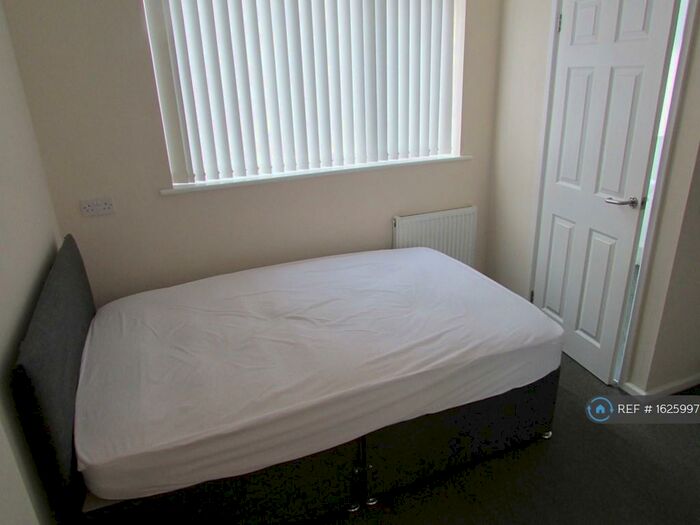 Studio To Rent In London Road, Coventry, CV3