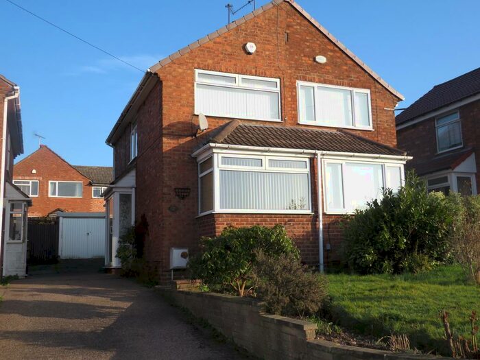 2 Bedroom House To Rent In Booths Lane, Birmingham, B42