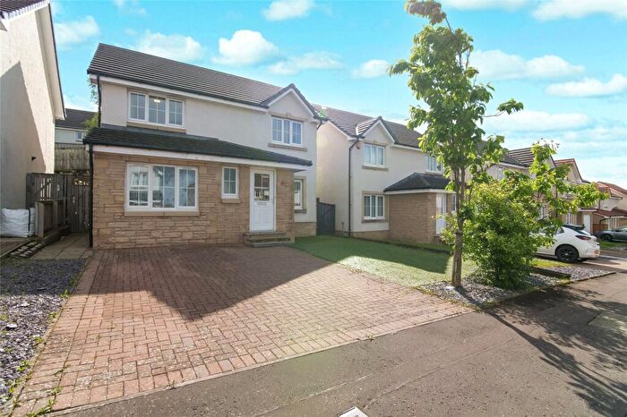 3 Bedroom Detached House For Sale In Penicuik Street, Carntyne, Glasgow, G32