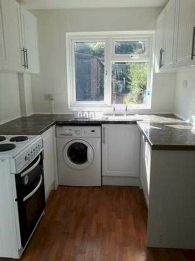1 Bedroom Semi-Detached House To Rent In College Road, Canterbury, CT1