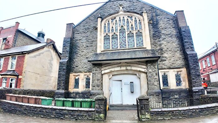 2 Bedroom Flat To Rent In High Street, Newbridge, NP11