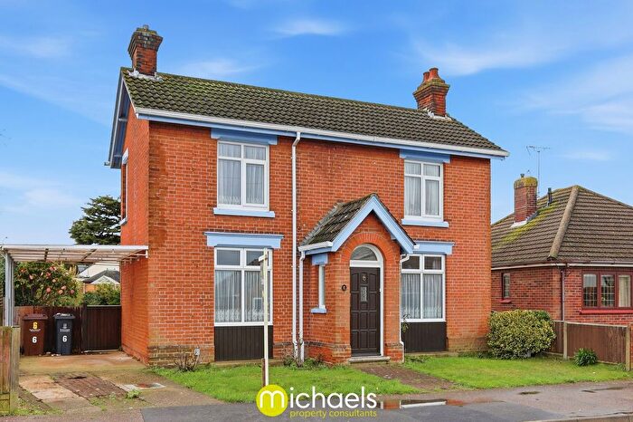 3 Bedroom Detached House For Sale In Rowhedge Road, Colchester, CO2