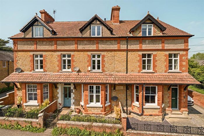 4 Bedroom Terraced House For Sale In Walditch, DT6