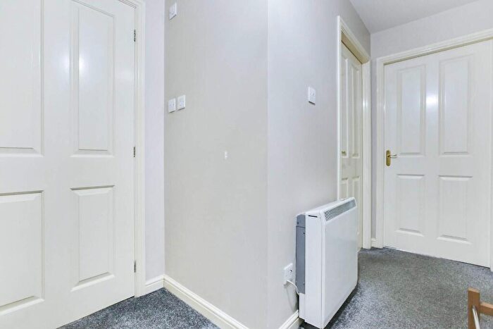 1 Bedroom Flat To Rent In Queens Crescent, Livingston, West Lothian, EH54