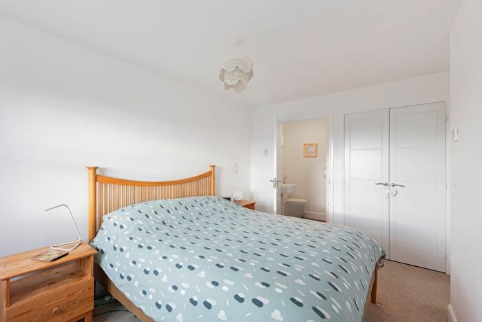 3 Bedroom Terraced House For Sale In Fairlie Grove, Rosewell, EH24
