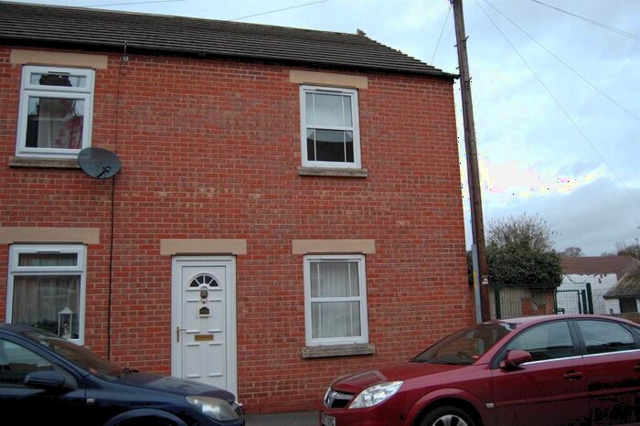 2 Bedroom Semi-Detached House To Rent In George Street, Grantham, Grantham, NG31
