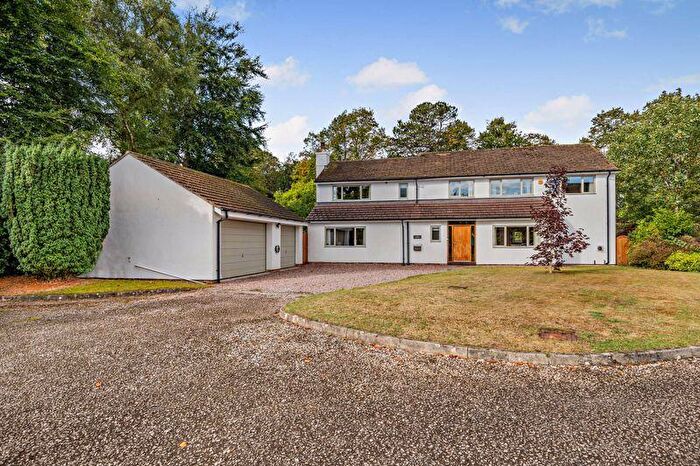 4 Bedroom Detached House For Sale In Churton, Cheshire, CH3
