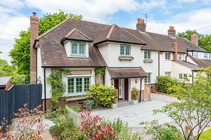 3 Bedroom Semi-Detached House For Sale In Brickendon Green, Brickendon, SG13
