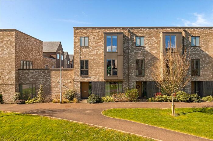 4 Bedroom End Of Terrace House For Sale In Knightly Avenue, Cambridge, Cambridgeshire, CB2