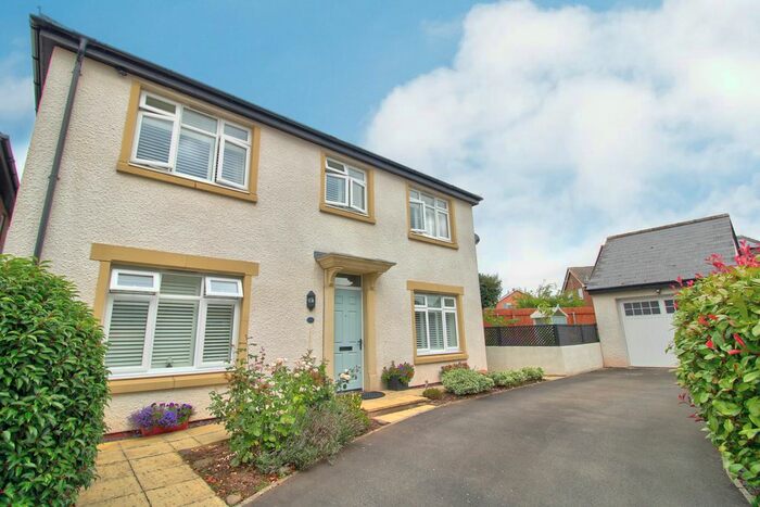 4 Bedroom Detached House For Sale In Croesonen Gardens, Abergavenny, NP7