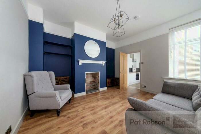 2 Bedroom Apartment To Rent In Simonside Terrace, Heaton, Newcastle Upon Tyne, Tyne & Wear, NE6