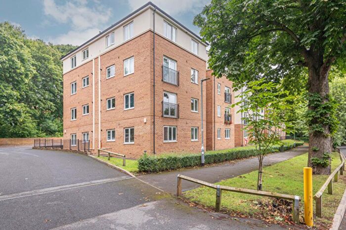 1 Bedroom Flat To Rent In Holly Way, Killingbeck, Leeds, LS14