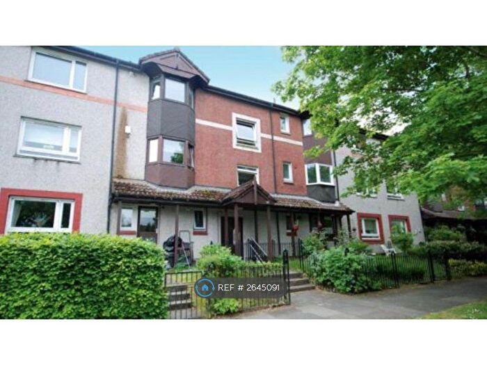 2 Bedroom Flat To Rent In Kyleakin Rd, Glasgow, G46