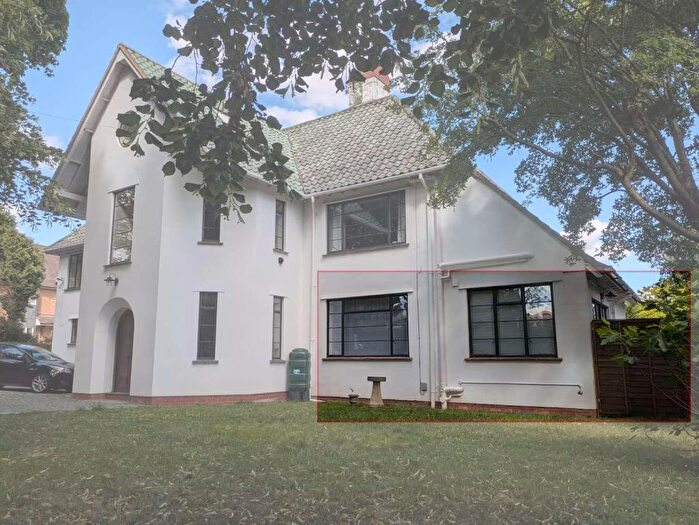 1 Bedroom Flat To Rent In Avenue Road, Central, Stratford-upon-Avon, CV37